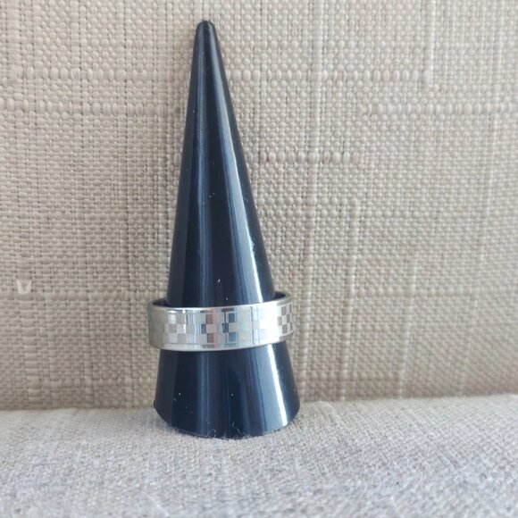 Fashion Ring Checker Staineless Steel Unisex Fashion Jewelry Rings Size NWT - Picture 10 of 12